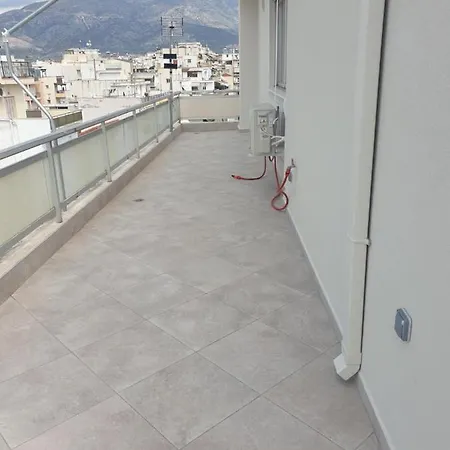 Tiny 2 Min Walking Distance From The Port Βόλος