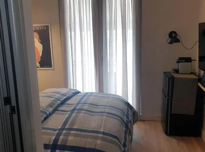 Tiny 2 Min Walking Distance From The Port Apartamento *